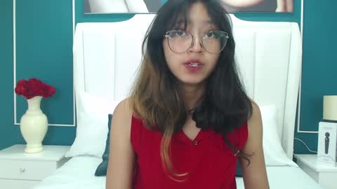 Snapshot of yommi_winx chatting on 27, 12, 2024 Yommi Winx online show from 27, 12, 2024