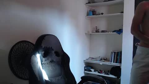 Snapshot of yong_malu67 chatting on 19, 10, 2025 YGN Malu online show from 19, 10, 2025