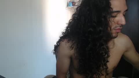 Snapshot of yong_malu67 chatting on 26, 10, 2025 YGN Malu online show from 26, 10, 2025