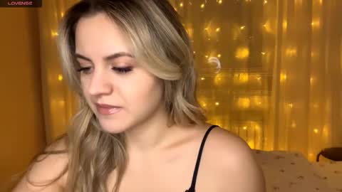 Hey Guys My name is Vivienne online show from 15, 1, 2026