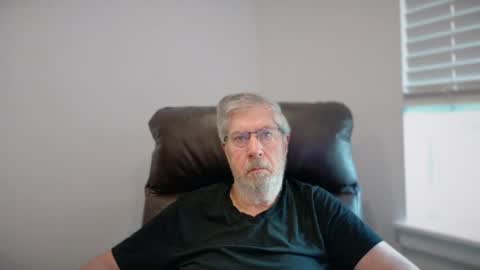 Snapshot of yougogirl_3 chatting on 5, 7, 2026 Colorado Guy Straight online show from 5, 7, 2026