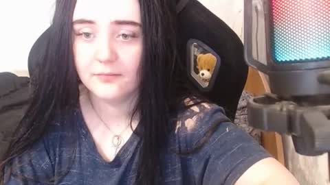 your_8a8y online show from 4, 3, 2025