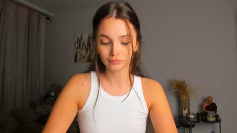 Snapshot of your__voice chatting on 5, 7, 2026 Camilla online show from 5, 7, 2026