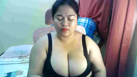 your_big_boobs online show from 2, 10, 2025