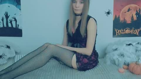 Lily online show from 30, 10, 2025