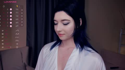 Lina online show from 5, 2, 2025