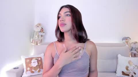 Snapshot of your_favorite_doll_ chatting on 15, 12, 2024 Eliza online show from 15, 12, 2024