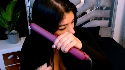 Snapshot of your_girl_of_dreams chatting on 26, 10, 2025 Natt online show from 26, 10, 2025