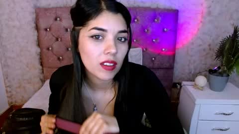 Snapshot of your_girl_of_dreams chatting on 14, 11, 2025 Natt online show from 14, 11, 2025