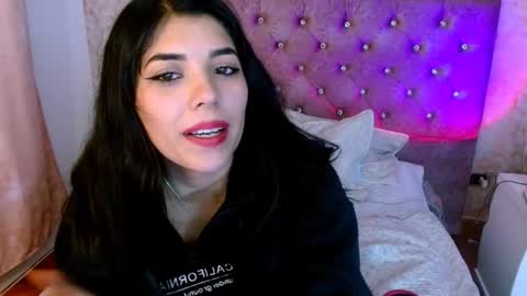 Snapshot of your_girl_of_dreams chatting on 15, 11, 2025 Natt online show from 15, 11, 2025