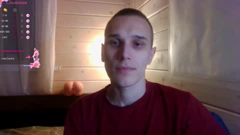 Snapshot of your_honeyy chatting on 8, 3, 2026 Mark online show from 8, 3, 2026