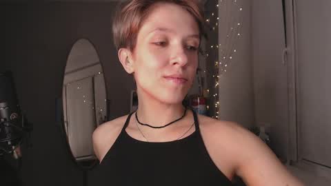 Alex and Kris long hair online show from 29, 12, 2024