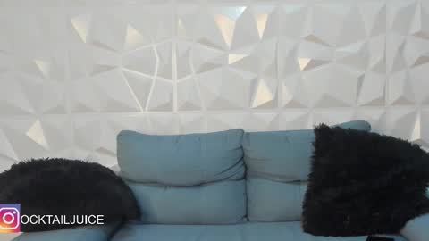 your_juice_ocktail online show from 4, 2, 2026