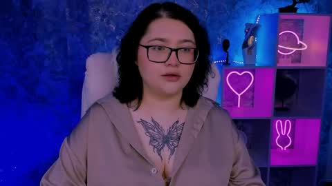Just call me Kimmy online show from 27, 5, 2026