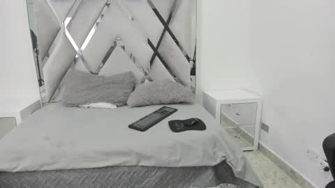 your_lady_milf online show from 25, 2, 2025