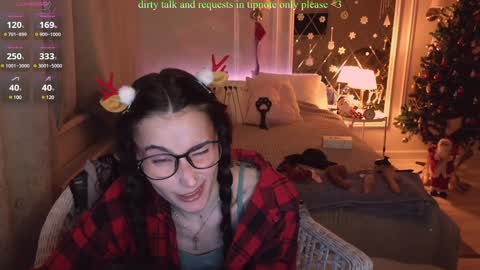 Snapshot of your_lazy_kitty chatting on 25, 12, 2024 Karina online show from 25, 12, 2024