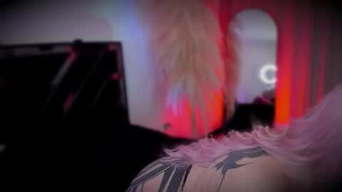 Cami independent model online show from 1, 2, 2026