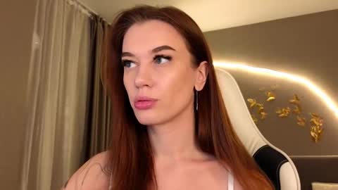 Jessica Loyd online show from 1, 11, 2025