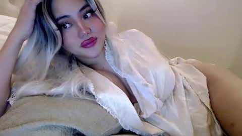 Snapshot of your_pov chatting on 27, 11, 2025 Lena online show from 27, 11, 2025