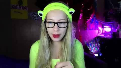 Snapshot of your_psychologist chatting on 26, 9, 2025 Alice online show from 26, 9, 2025