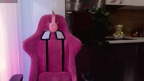 Alice  online show from 10, 6, 2026