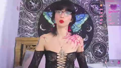 Snapshot of your_rosenrot chatting on 11, 2, 2025 Daniela Help me reach 100 likes online show from 11, 2, 2025