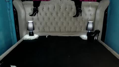 Casie online show from 7, 3, 2025