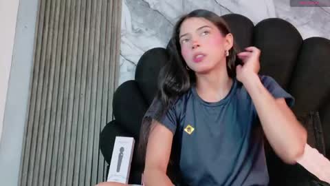 Snapshot of your_submissive_ chatting on 15, 5, 2026 your_submissive_ online show from 15, 5, 2026