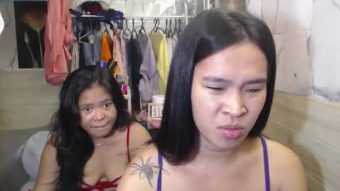 your_twinkletoes18 online show from 9, 4, 2026