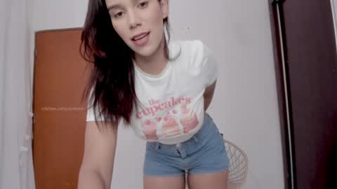 Snapshot of yourbonie chatting on 28, 12, 2024 insta yourboniee online show from 28, 12, 2024