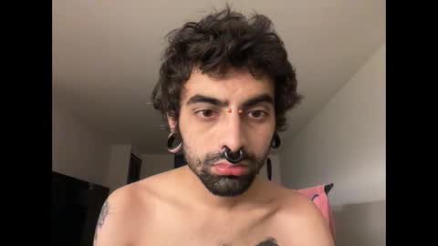 Snapshot of yourboo25 chatting on 27, 9, 2025 yourboo25 online show from 27, 9, 2025