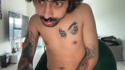 Snapshot of yourboo25 chatting on 7, 2, 2026 yourboo25 online show from 7, 2, 2026