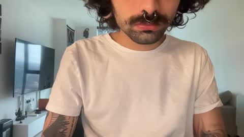 Snapshot of yourboo25 chatting on 18, 2, 2026 yourboo25 online show from 18, 2, 2026