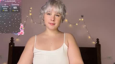 Snapshot of yourbunnymi chatting on 15, 2, 2026 Eva online show from 15, 2, 2026