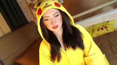 JEN  online show from 19, 10, 2025