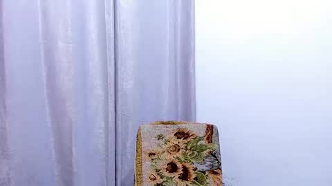 3hi im  Angel glad to see you  3 online show from 5, 2, 2025