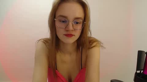 Snapshot of yourdreamray chatting on 15, 11, 2025 Lana online show from 15, 11, 2025