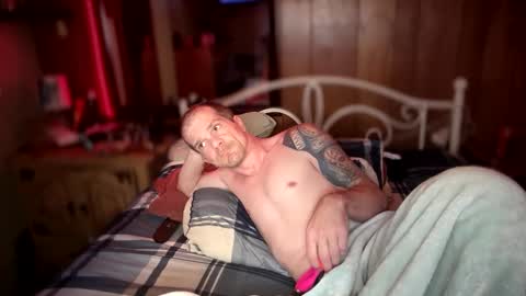 yourenotmytype69 online show from 10, 10, 2025