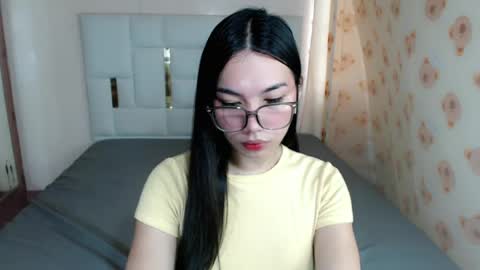 Snapshot of yourfantasy_girl chatting on 4, 8, 2026 jenlie online show from 4, 8, 2026
