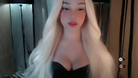 maureen love you online show from 25, 10, 2025