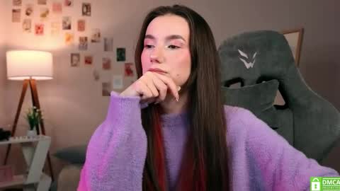 Chloe online show from 6, 11, 2025