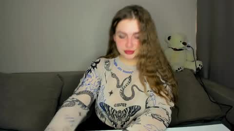 yourgem__ online show from 8, 4, 2026