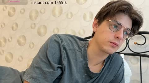 Snapshot of yourhotchristian chatting on 2, 2, 2025 Chris online show from 2, 2, 2025
