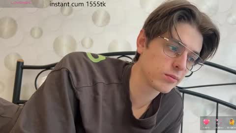 Snapshot of yourhotchristian chatting on 17, 2, 2025 Chris online show from 17, 2, 2025