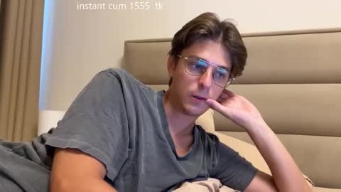 Snapshot of yourhotchristian chatting on 11, 9, 2025 Chris online show from 11, 9, 2025
