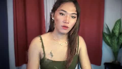 Snapshot of yourhotlove_jamellaxxx chatting on 11, 10, 2025 LOVING JAMMELA online show from 11, 10, 2025