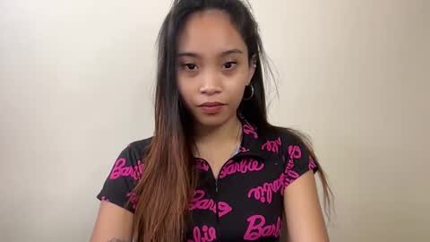 Snapshot of yourlaylia chatting on 9, 6, 2026 Lia3 online show from 9, 6, 2026