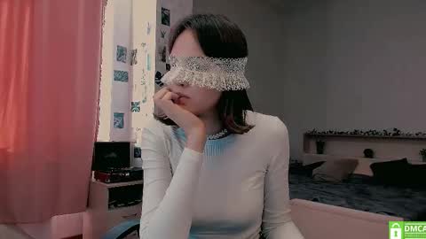 Snapshot of yourlovelystreamer chatting on 10, 9, 2025 Nikol online show from 10, 9, 2025