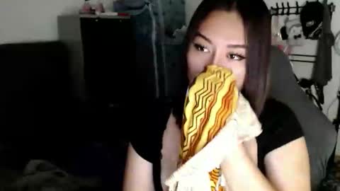 Snapshot of yourlovetifannyx chatting on 25, 2, 2026 tifanny online show from 25, 2, 2026
