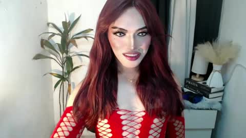 TIFFANY SUCKING QUEEN online show from 12, 6, 2026